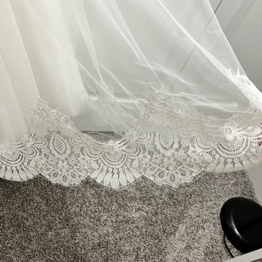 Wedding Dress : Pronovias - Picture 4 of 11